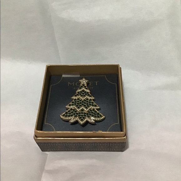 Monet Gold Tone Christmas Tree Pin - Picture 4 of 5